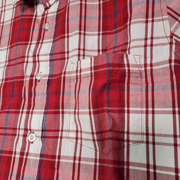 GAP Men's Red & White Plaid Short Sleeve Button-Up Poplin Cotton Shirt Medium - Picture 4 of 10